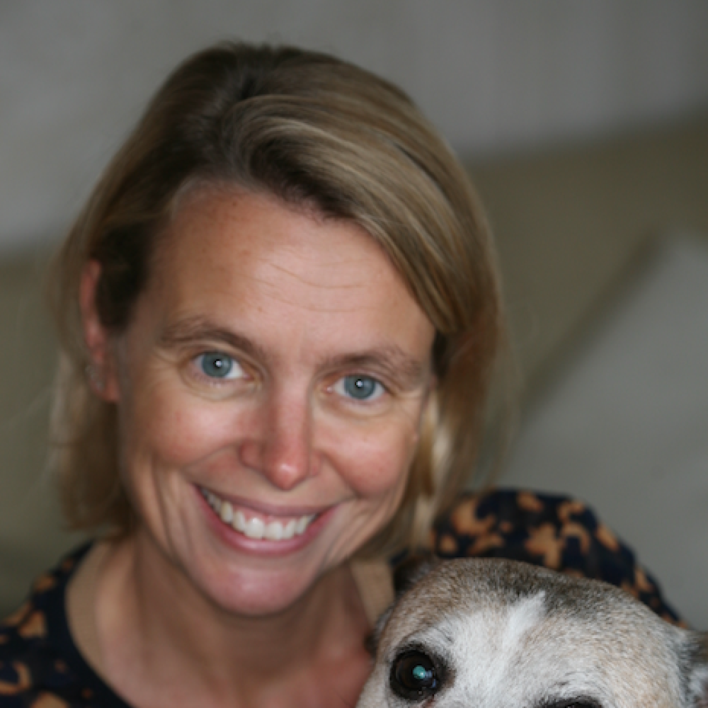 Dr Iris Van Soens